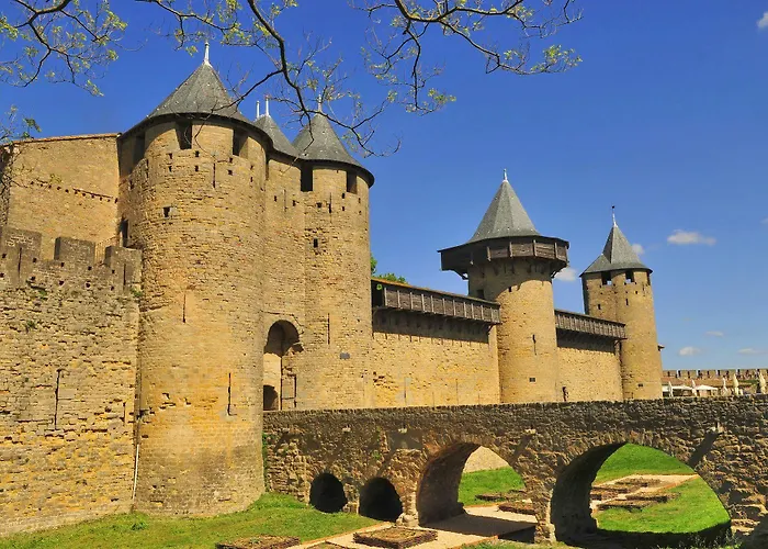 Du Soleil Le Terminus 4* Carcassonne